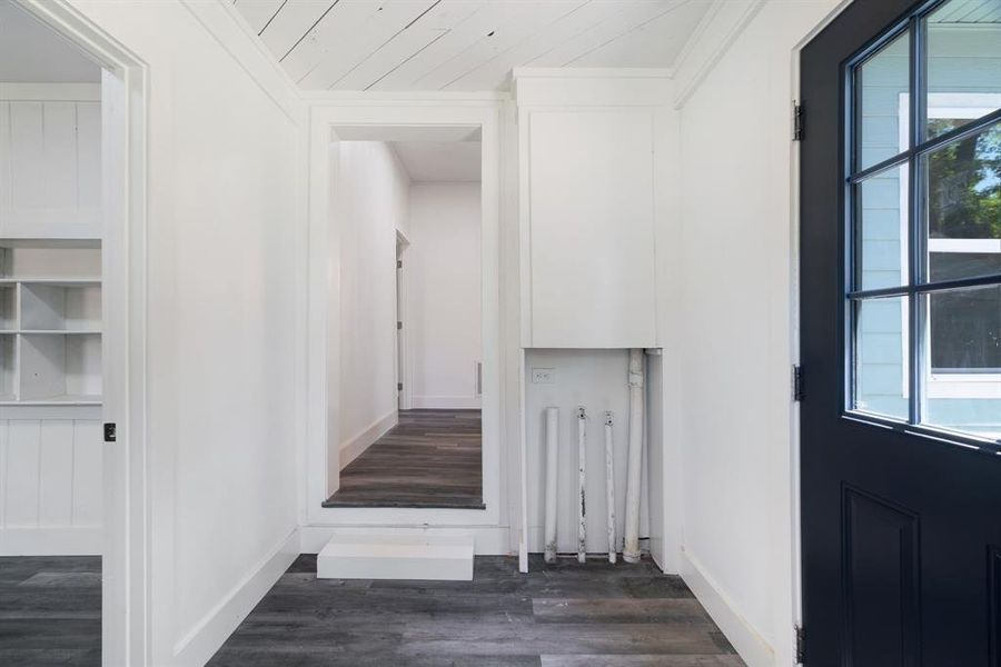 Spacious, unfurnished interior of a new home in , Paris (Image 14). Spacious, unfurnished interior of a new home in , Paris (Image 14).