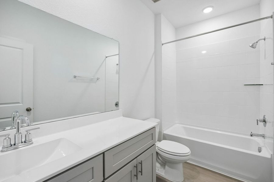 Furnished interior view inside a new home in Montgomery Bend, Montgomery (Image 20).