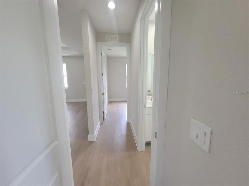 Spacious, unfurnished interior of a new home in , North Port (Image 27).