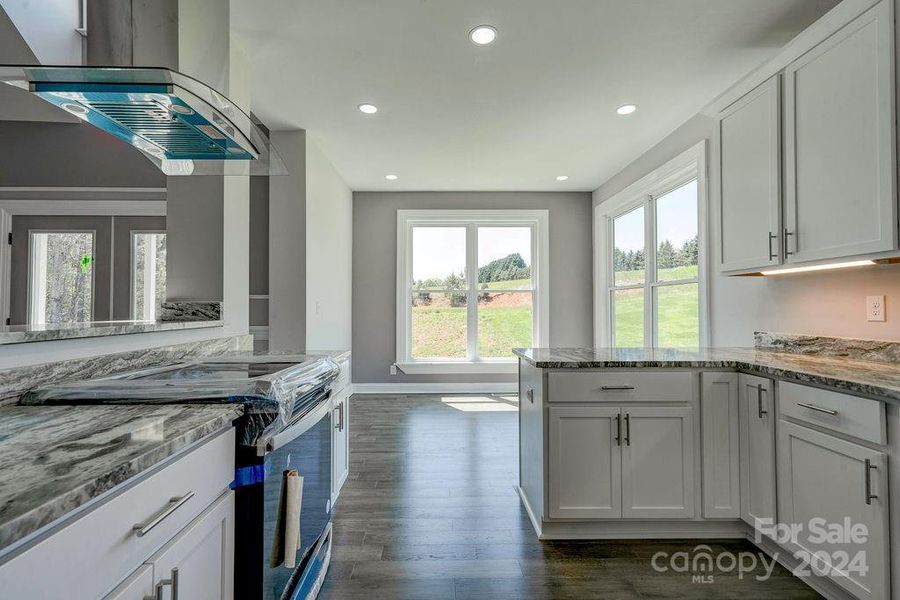 KITCHEN WITH DINING AREA