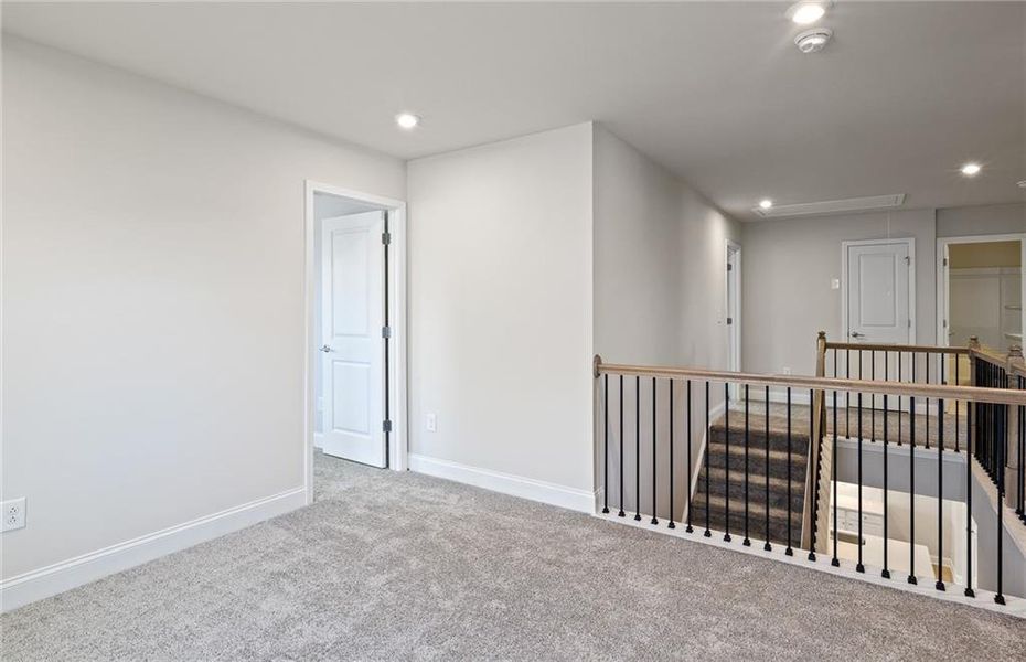 Spacious, unfurnished interior of a new home in Anderson Point, McDonough (Image 7).