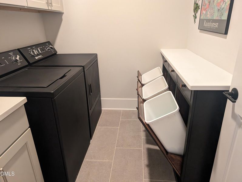 PXL_20251122_212452452