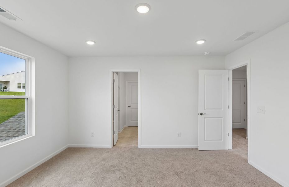 Spacious, unfurnished interior of a new home in Highlands of Carter's Station, Columbia (Image 34). Spacious, unfurnished interior of a new home in Highlands of Carter's Station, Columbia (Image 34).