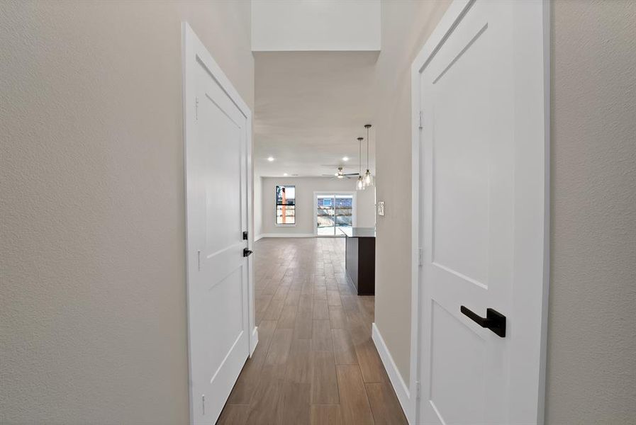 Spacious, unfurnished interior of a new home in , Granbury (Image 13). Spacious, unfurnished interior of a new home in , Granbury (Image 13).