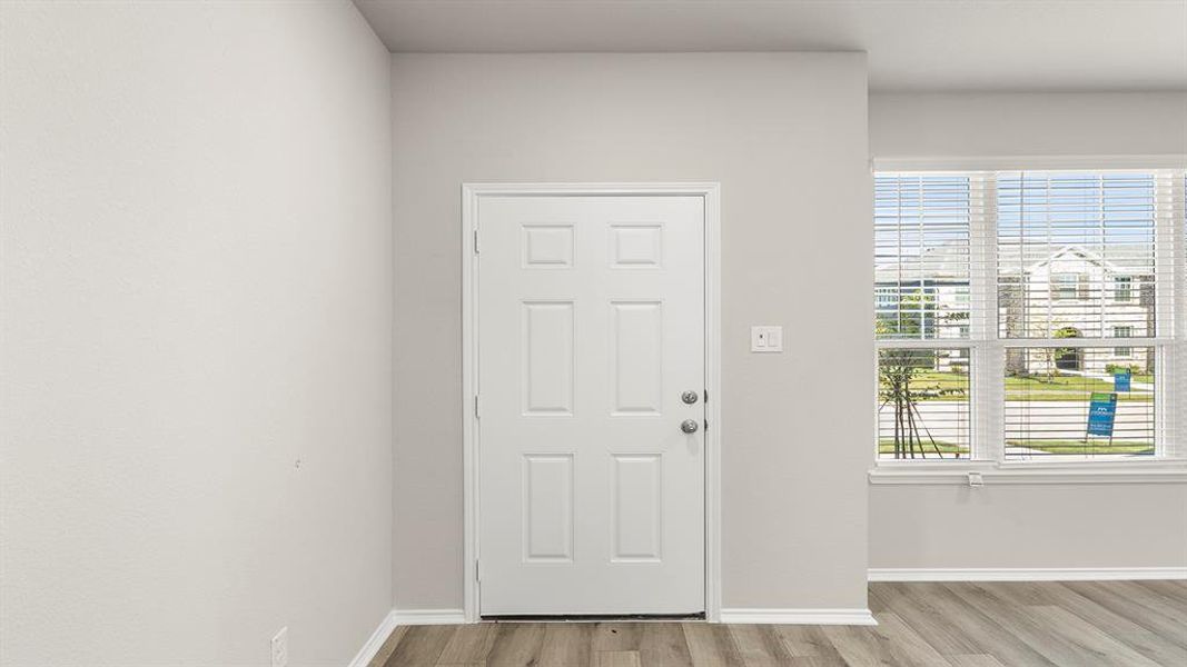 04. 3713 Star Mesa - Entry