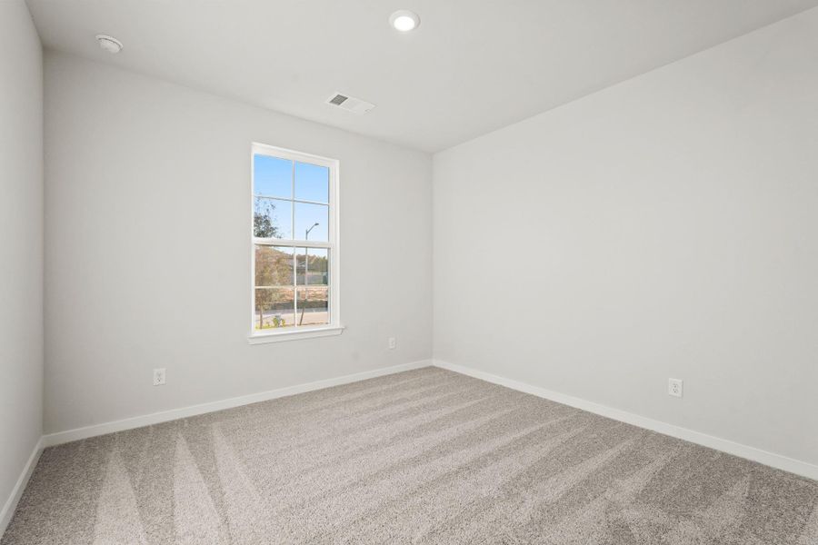 Spacious, unfurnished interior of a new home in Magnolia Springs, Montgomery (Image 20).