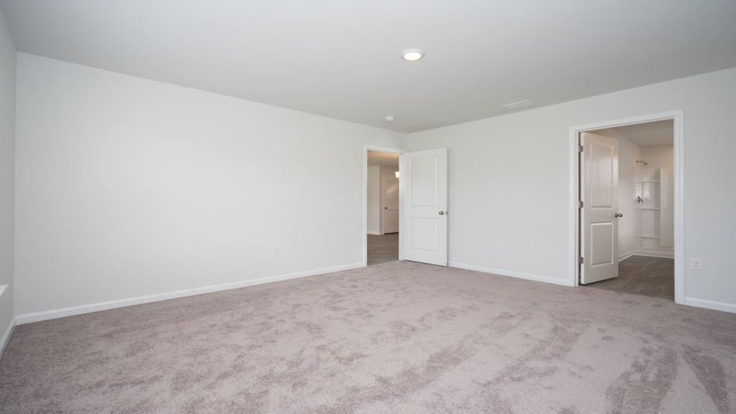 Representative unfurnished interior of a home built from the KERRY by D.R. Horton in Cottonwood Place, Tabor City (Image 15).