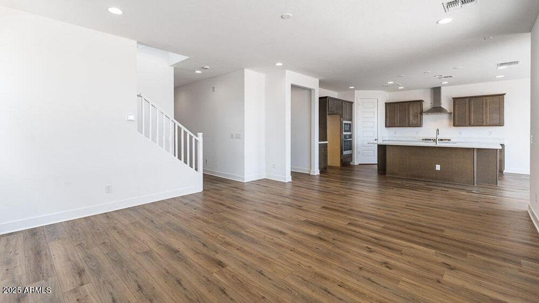 hj-az-phoenix-combs-ranch-discovery-sien hj-az-phoenix-combs-ranch-discovery-sien