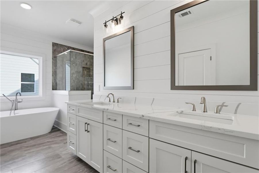 Furnished interior view inside a new home in , Roswell (Image 10).