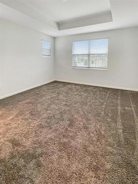 Spacious, unfurnished interior of a new home in , Davenport (Image 7).