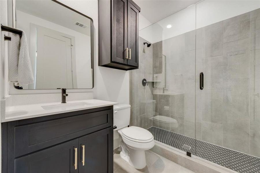 1st floor ensuite bathroom 1st floor ensuite bathroom