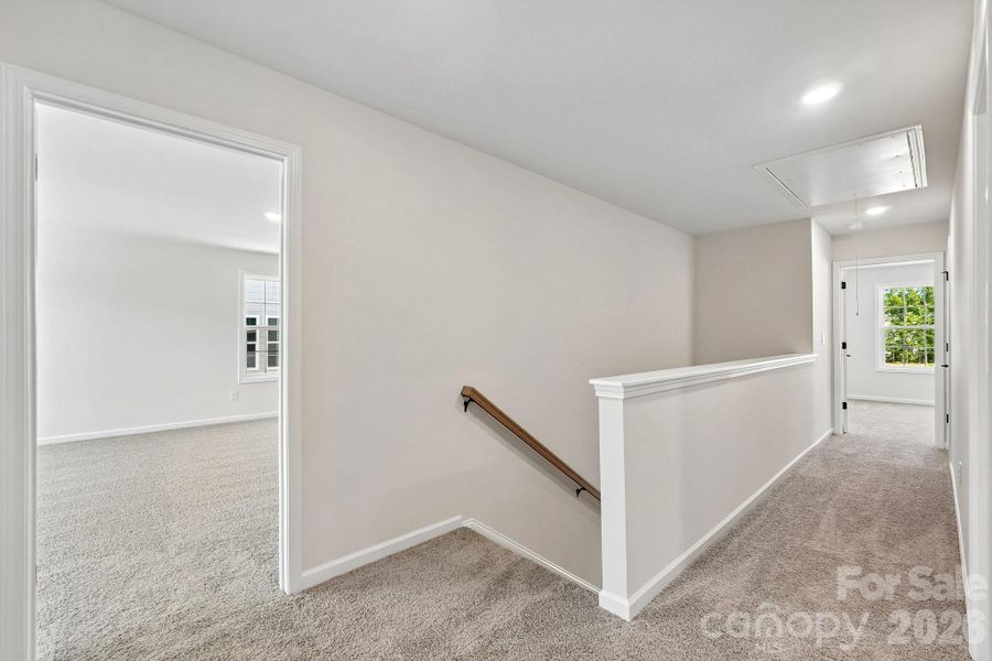 Spacious, unfurnished interior of a new home in Sylvan Creek, Denver (Image 39).