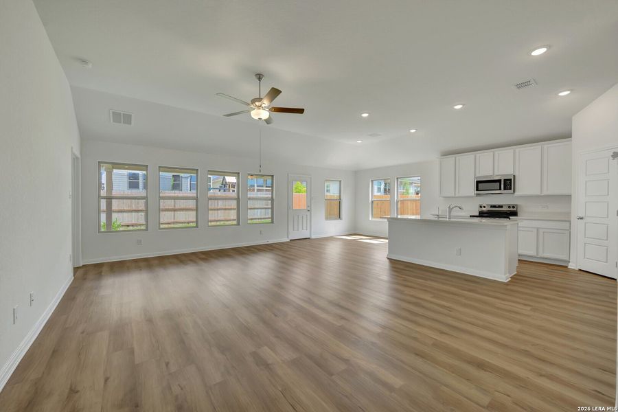 Spacious, unfurnished interior of a new home in Greenspoint Heights, Seguin (Image 22). Spacious, unfurnished interior of a new home in Greenspoint Heights, Seguin (Image 22).