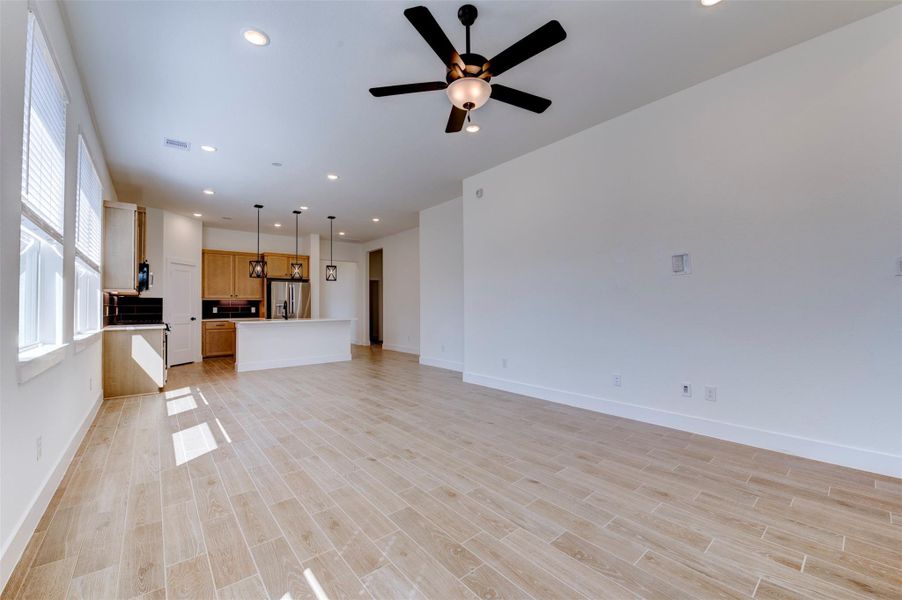 Spacious, unfurnished interior of a new home in The Woodlands Hills, Willis (Image 16). Spacious, unfurnished interior of a new home in The Woodlands Hills, Willis (Image 16).