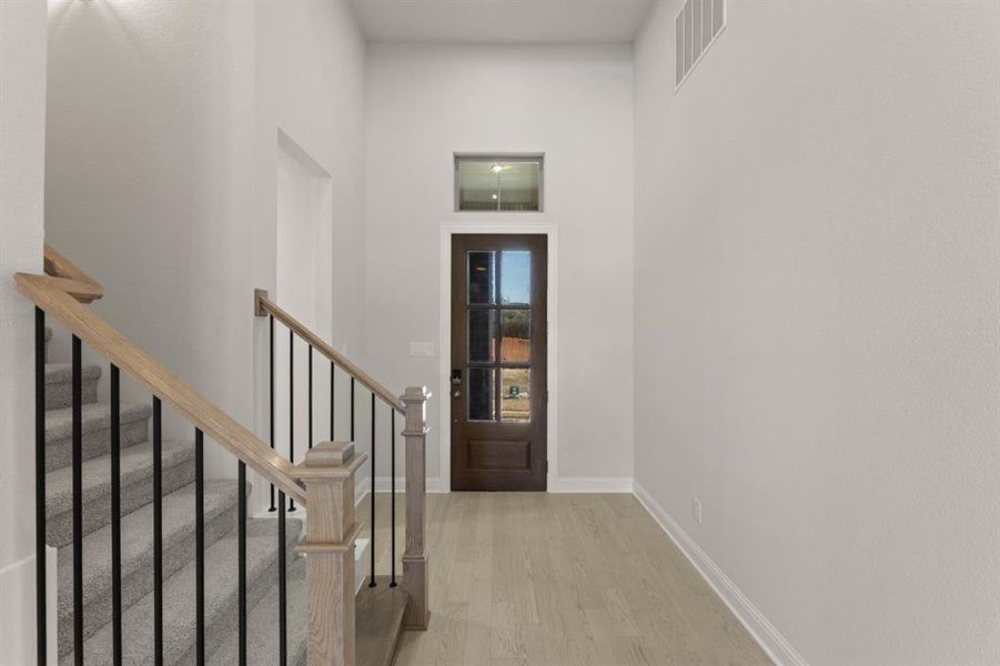 4617 Nomad-Entry-1 4617 Nomad-Entry-1