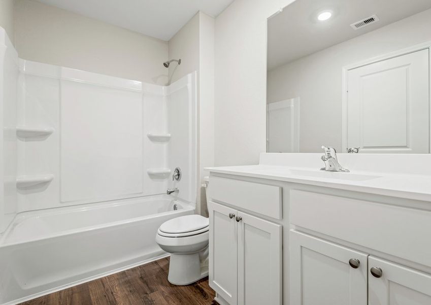 Full bath with a shower/tub combination