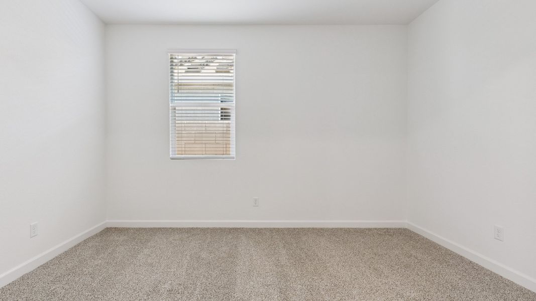 Spacious, unfurnished interior of a new home in Zanjero Pass, Waddell (Image 26).