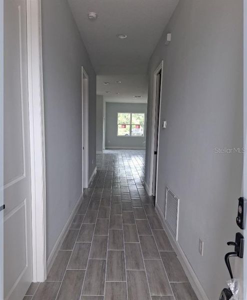 Spacious, unfurnished interior of a new home in , Palm Bay (Image 6).