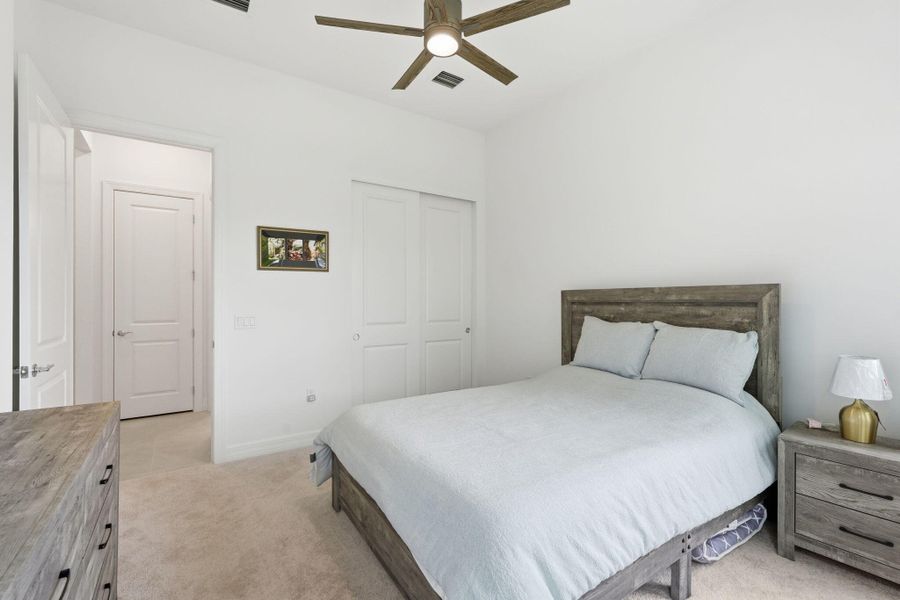 11-web-or-mls-10550_Northbrook_Cir_012