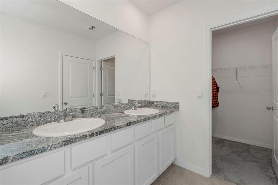 Furnished interior view inside a new home in , Land O' Lakes (Image 17).