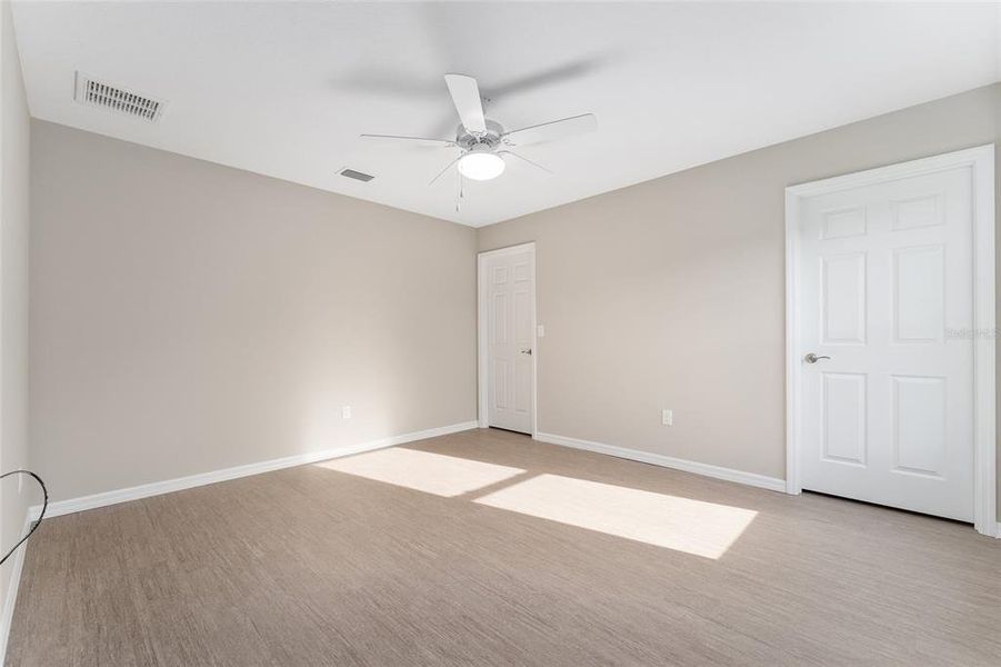 Spacious, unfurnished interior of a new home in , Floral City (Image 44).