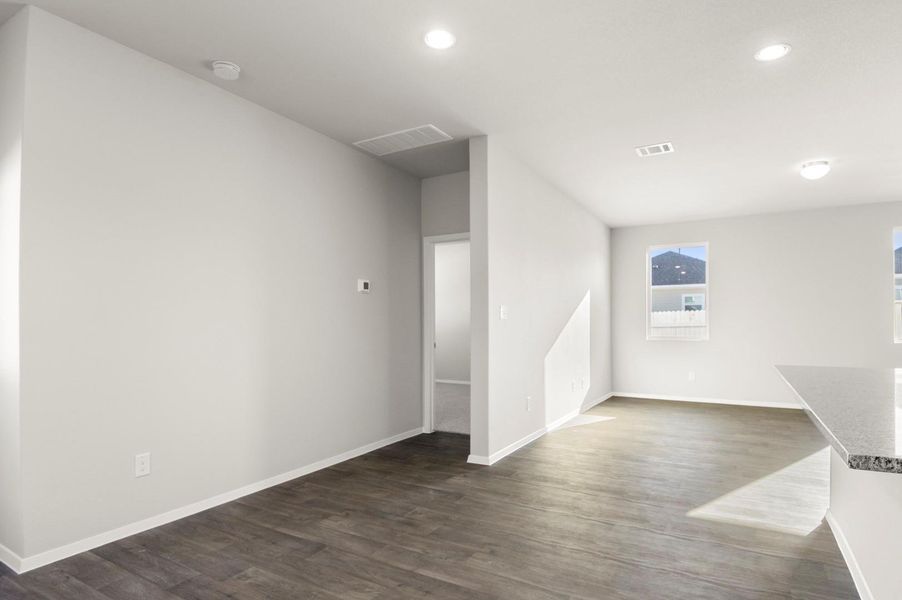 Spacious, unfurnished interior of a new home in Harvest Ridge, Elgin (Image 34). Spacious, unfurnished interior of a new home in Harvest Ridge, Elgin (Image 34).