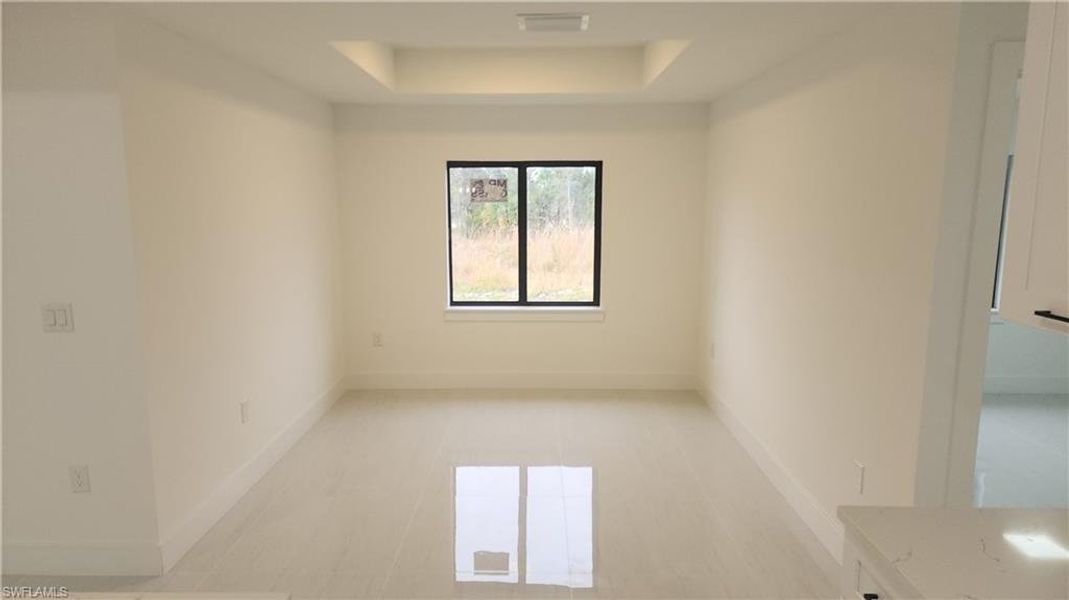 Spacious, unfurnished interior of a new home in , Lehigh Acres (Image 18).