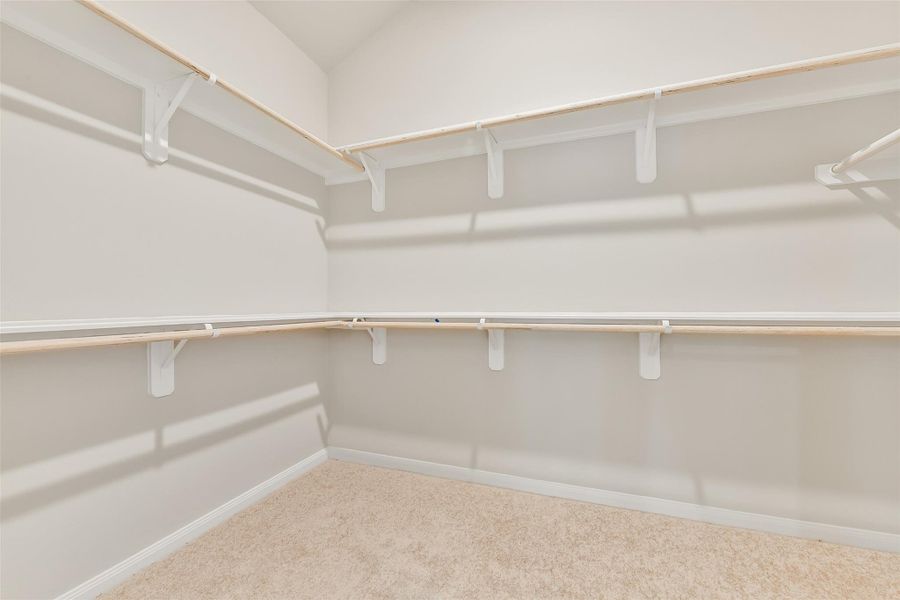 Spacious, unfurnished interior of a new home in King Oaks Village, Baytown (Image 17).