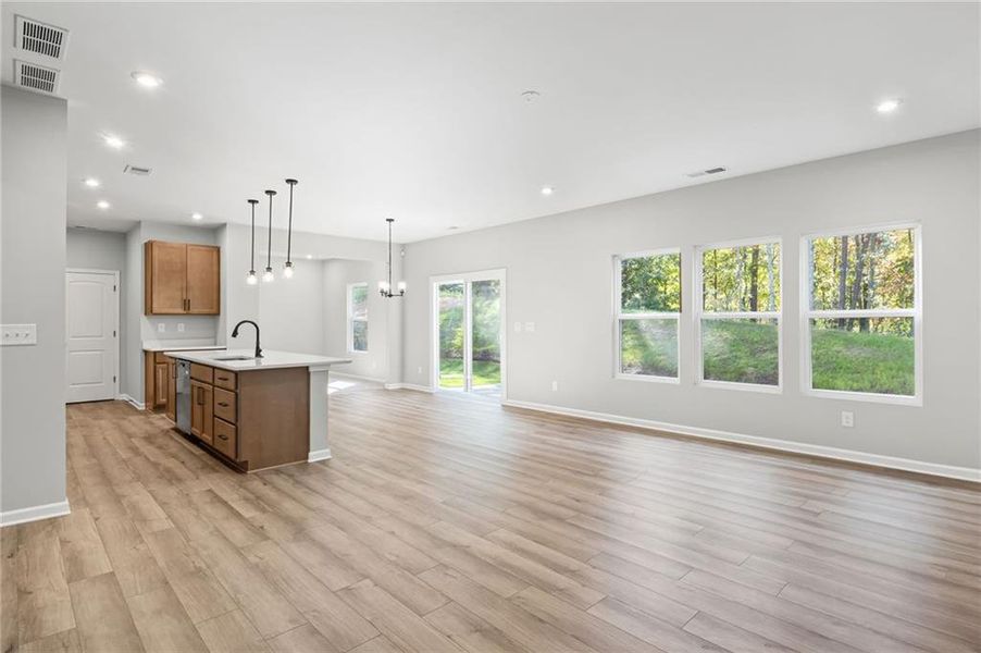 Spacious, unfurnished interior of a new home in Sage Woods, Dallas (Image 28).