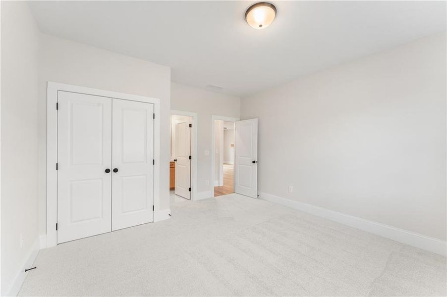 Spacious, unfurnished interior of a new home in , Marietta (Image 58).