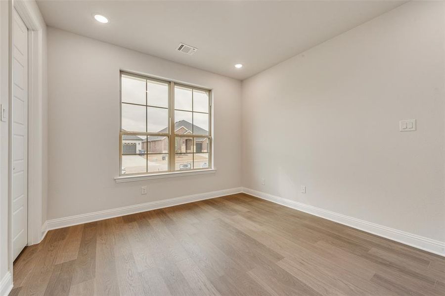 Spacious, unfurnished interior of a new home in Sutton Fields, Celina (Image 17).