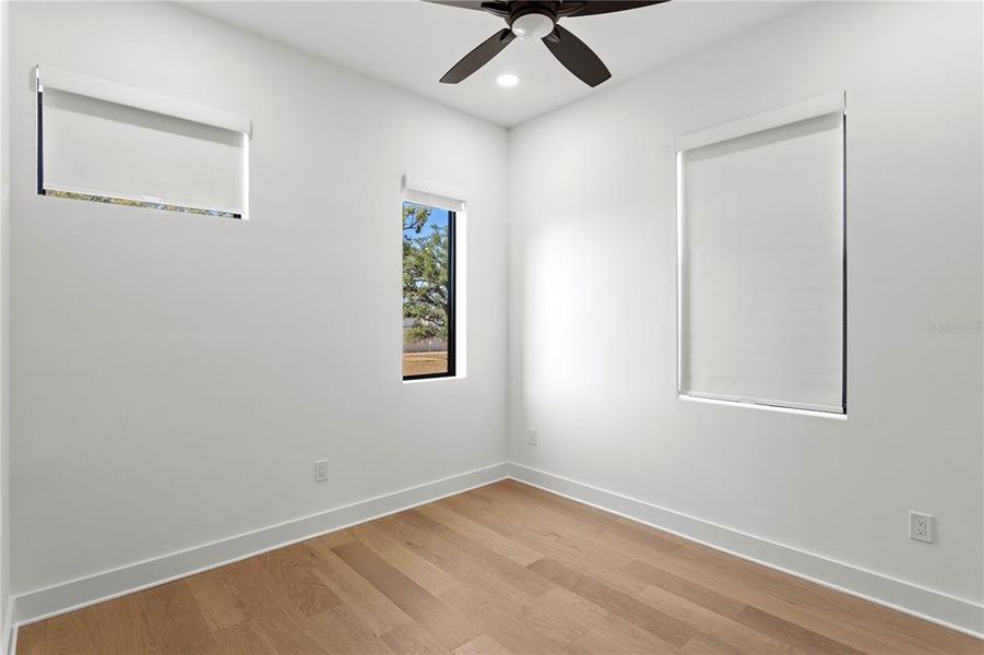 Spacious, unfurnished interior of a new home in , Tampa (Image 76).
