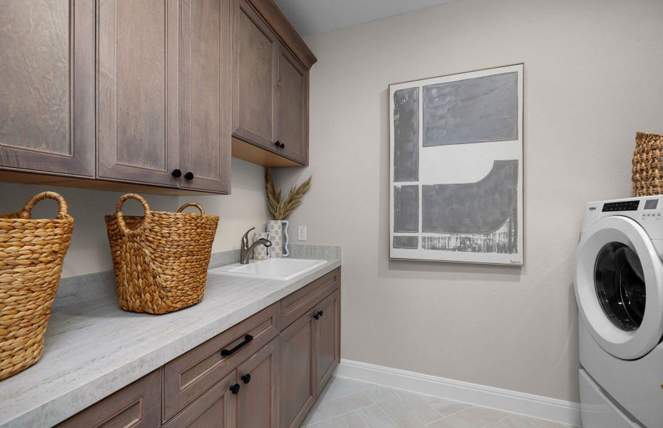 Representative furnished interior of a home built from the Mystique by Del Webb in Del Webb New Braunfels at Veramendi, New Braunfels (Image 6).