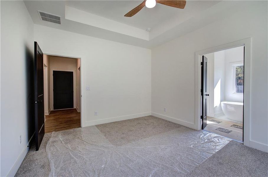 Spacious, unfurnished interior of a new home in , Taylorsville (Image 33).