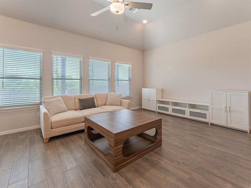 Furnished interior view inside a new home in , Fort Worth (Image 7).