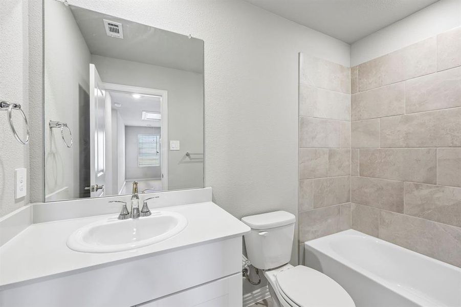 Furnished interior view inside a new home in Lakehaven - Premier Series, Farmersville (Image 6).