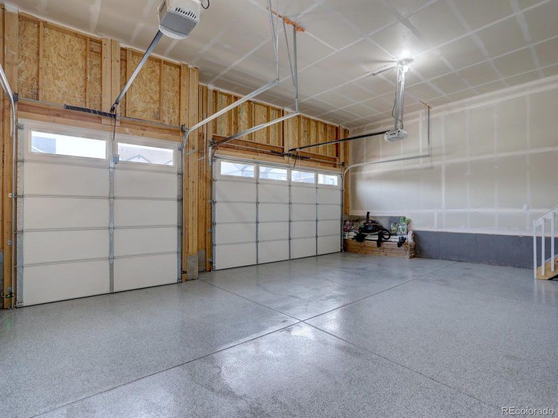 Spacious, unfurnished interior of a new home in Crystal Valley Pine Ridge, Castle Rock (Image 24).