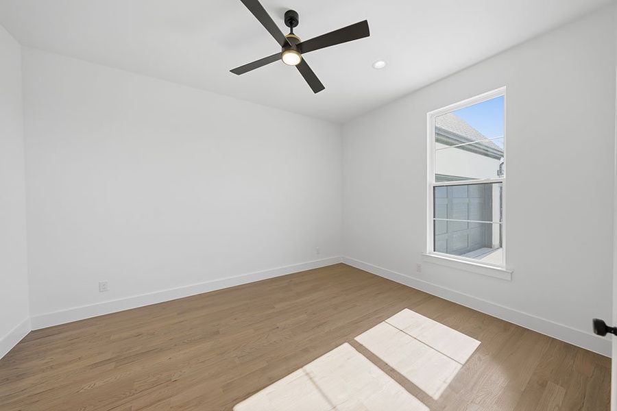 Spacious, unfurnished interior of a new home in Custer Ridge Estates, Allen (Image 34).