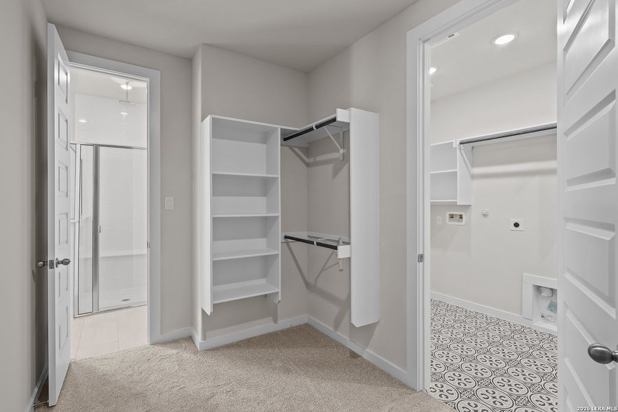 Furnished interior view inside a new home in Buffalo Crossing, Cibolo (Image 10).