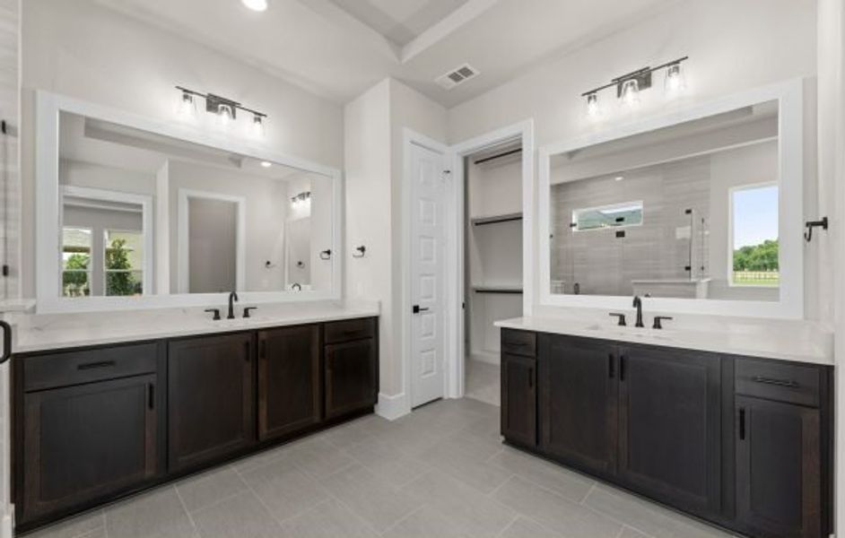 Representative furnished interior of a home built from the Belize by Stonefield Homes in Heath Golf and Yacht Club, Rockwall (Image 46).