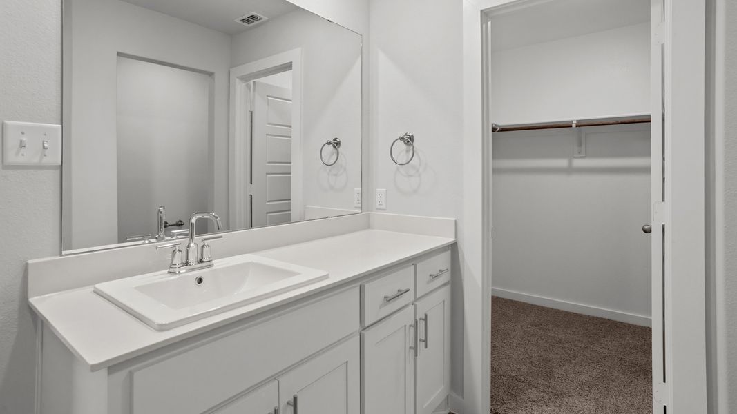 Representative furnished interior of a home built from the ASHBURN by D.R. Horton in Hampton Hills, Abilene (Image 7).