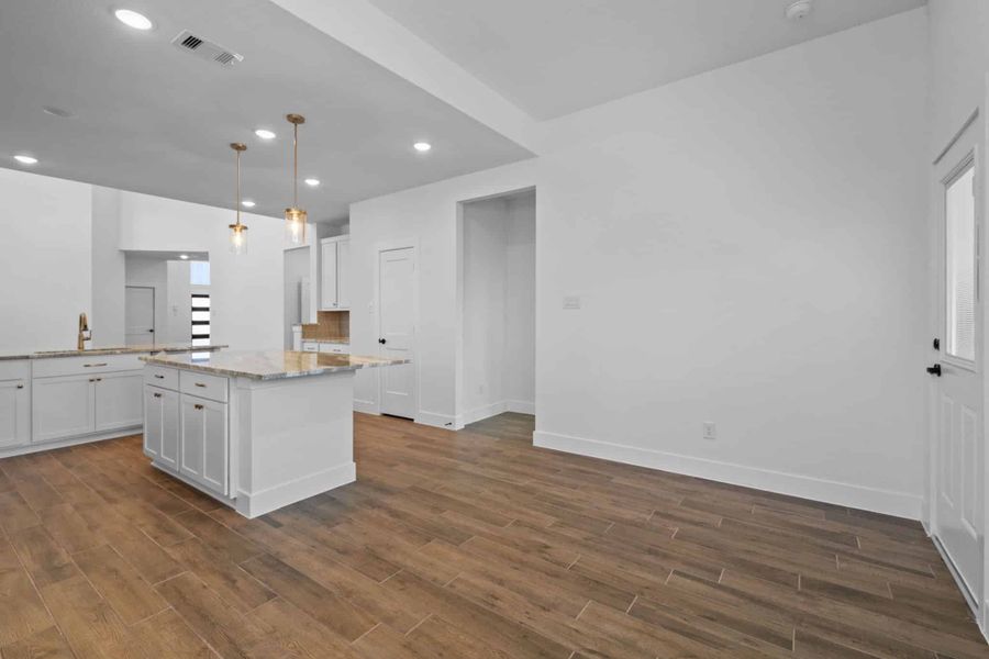 Spacious, unfurnished interior of a new home in The Woodlands Hills, Willis (Image 21). Spacious, unfurnished interior of a new home in The Woodlands Hills, Willis (Image 21).
