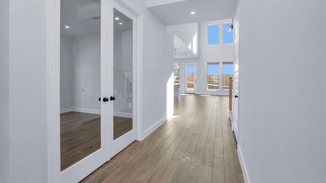 Spacious, unfurnished interior of a new home in Artavia, Conroe (Image 18).