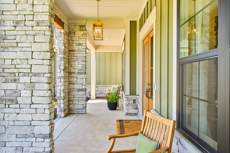 Representative exterior details of a home built from the Belmont by Niblock Homes in Saddlehorn, Troutman (Image 3).