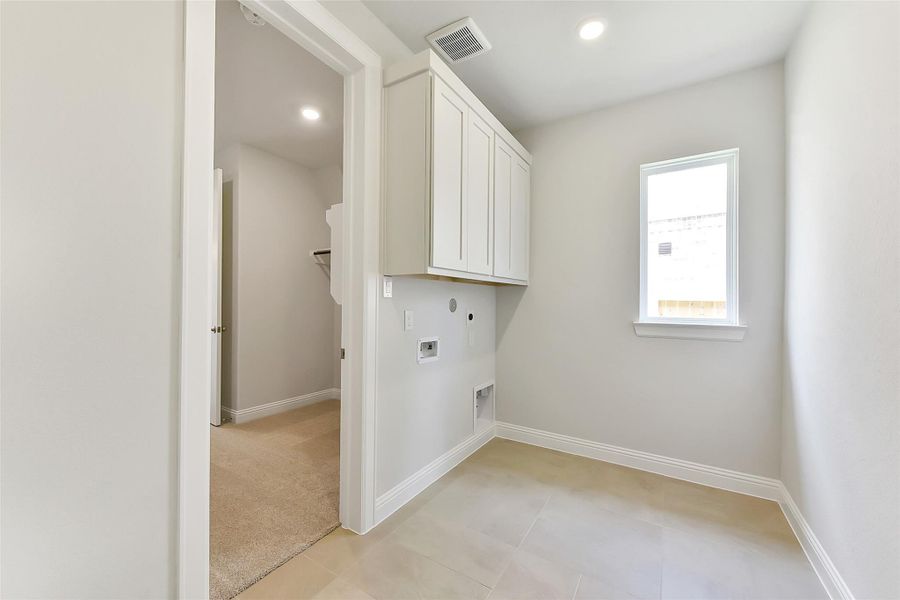 Image 32 of a home in Evergreen 50'.