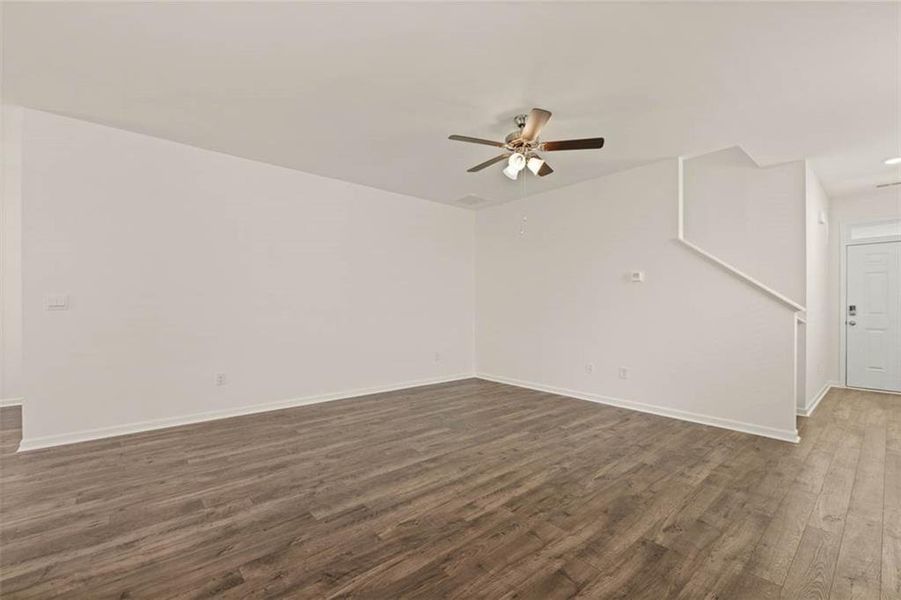 Spacious, unfurnished interior of a new home in Shoal Creek, Hampton (Image 12).