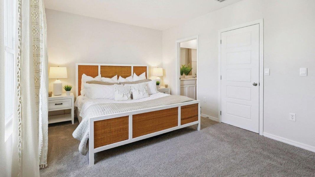 Representative furnished interior of a home built from the Glen - Unit B by D.R. Horton in Brentwood, Davenport (Image 14).