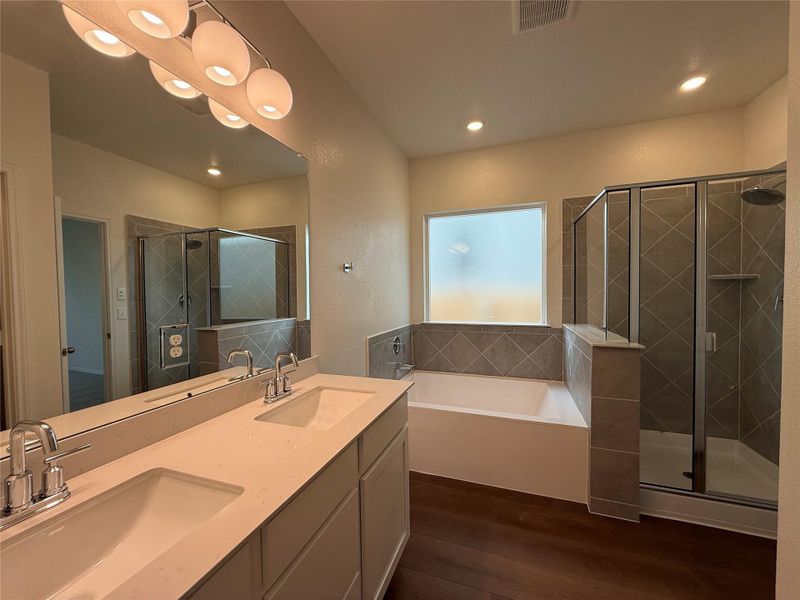 Furnished interior view inside a new home in River Bluff, Leander (Image 4).