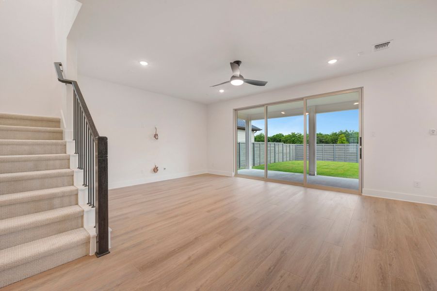 Spacious, unfurnished interior of a new home in Treeline, Justin (Image 12).