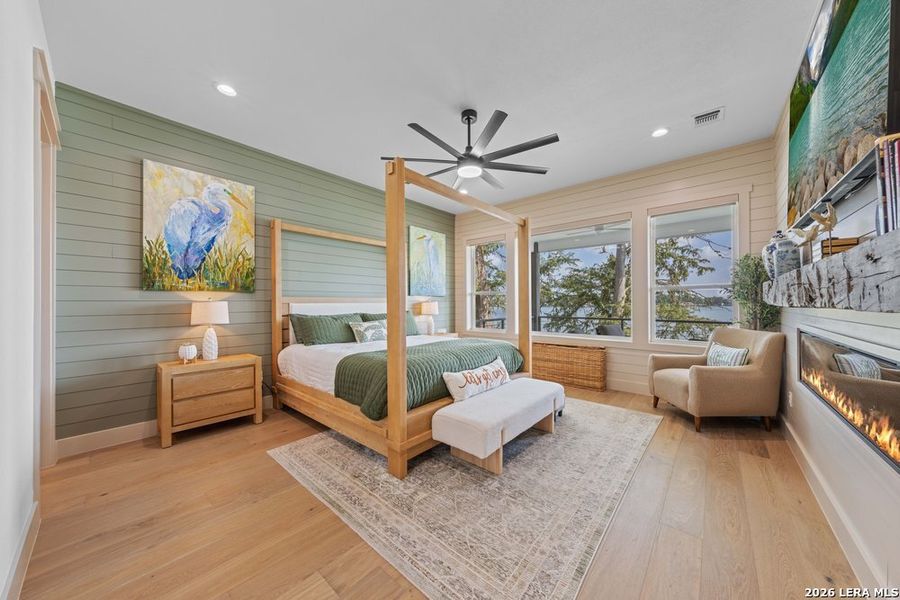 Furnished interior view inside a new home in , McQueeney (Image 57).